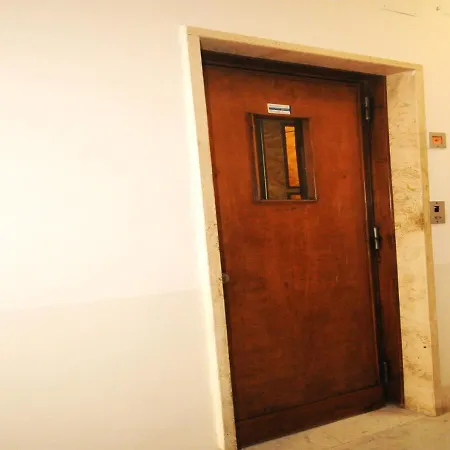 Apartment Viaggio Da Bea Al Gianicolo Rom