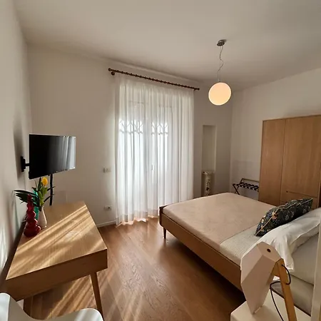 Apartment Viaggio Da Bea Al Gianicolo Rom